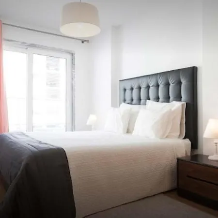 Modern Apartment For Family And Group Of Friends Sacavém Esterno foto