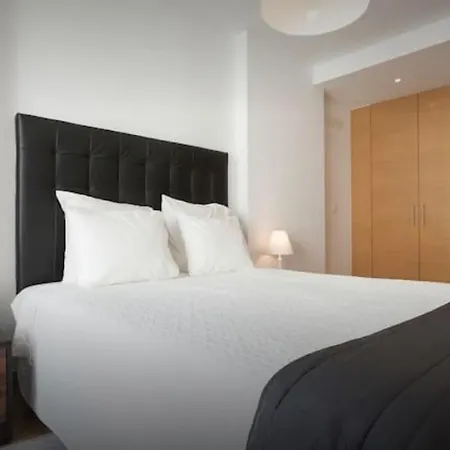 Modern Apartment For Family And Group Of Friends Sacavém Esterno foto