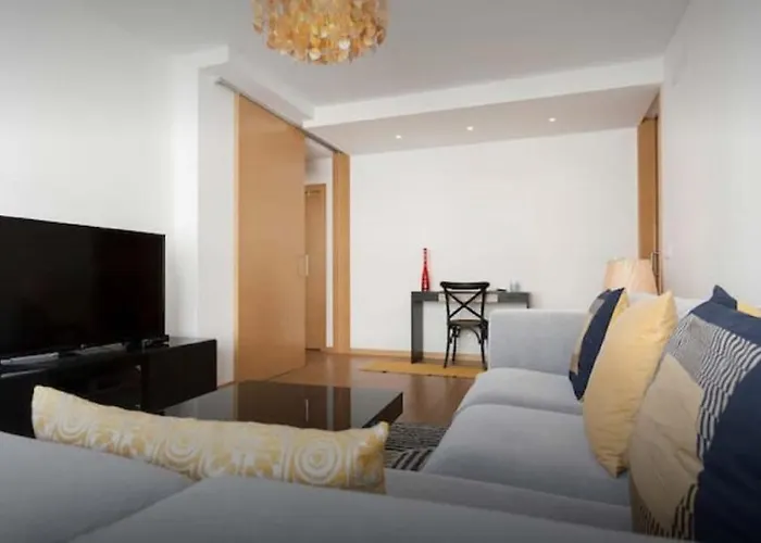 Modern Apartment For Family And Group Of Friends