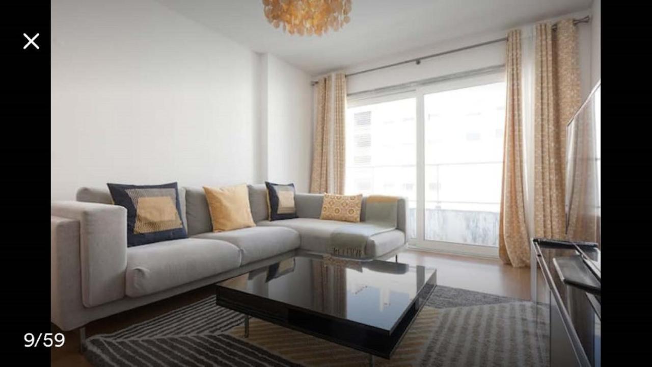 Modern For Family And Group Of Friends * Sacavem